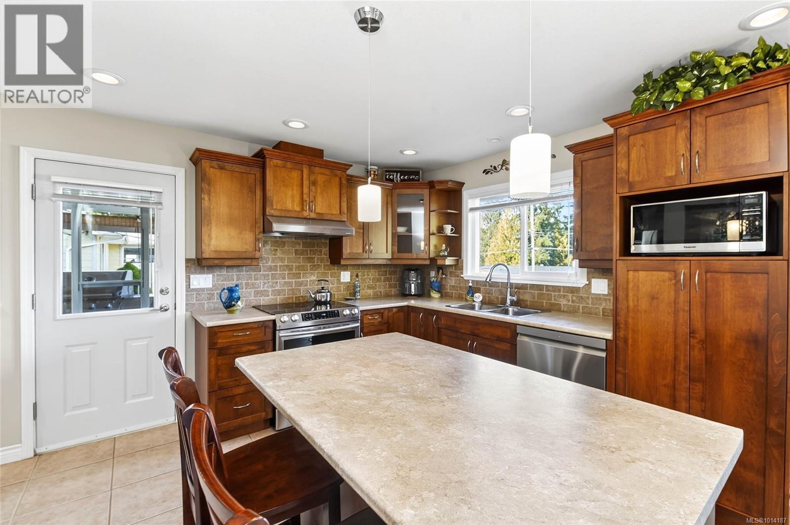 3654 Fowlie Cres, Port Alberni