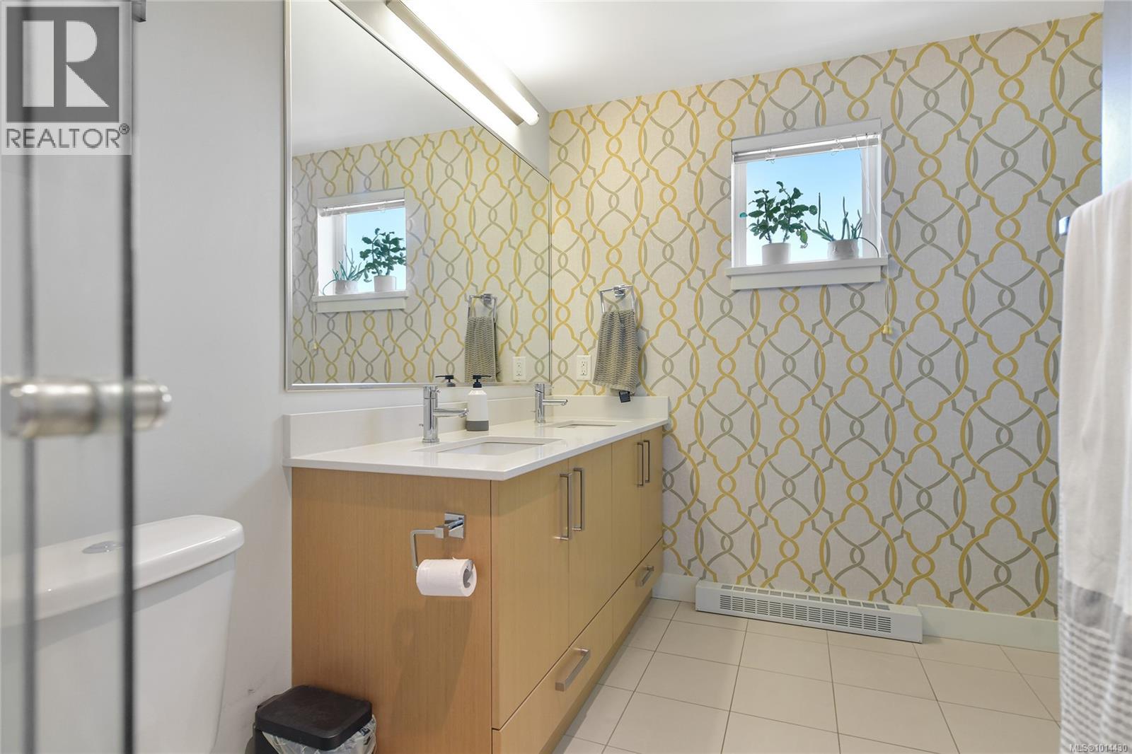 403 290 Wilfert Road, View Royal