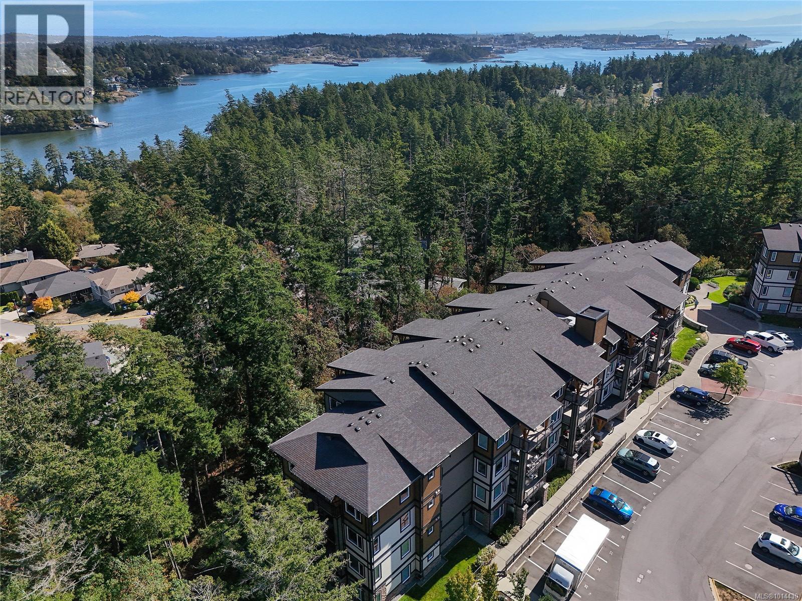 403 290 Wilfert Road, View Royal
