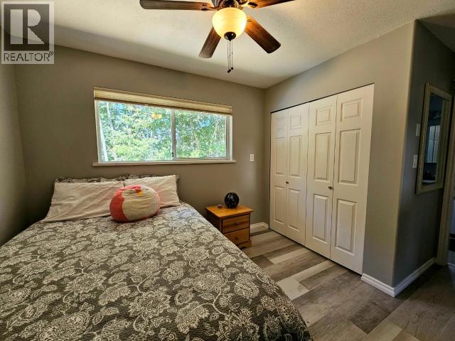 A-6855 IRVINE STREET, Powell River