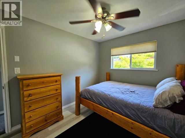 A-6855 IRVINE STREET, Powell River