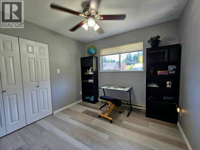 A-6855 IRVINE STREET, Powell River