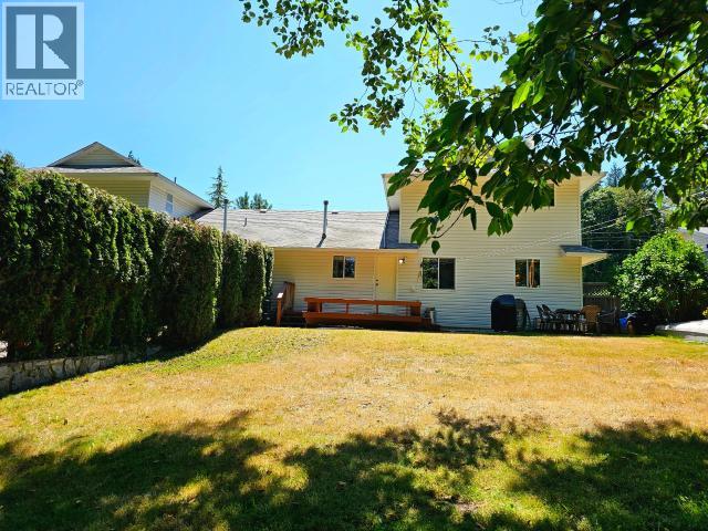 A-6855 IRVINE STREET, Powell River