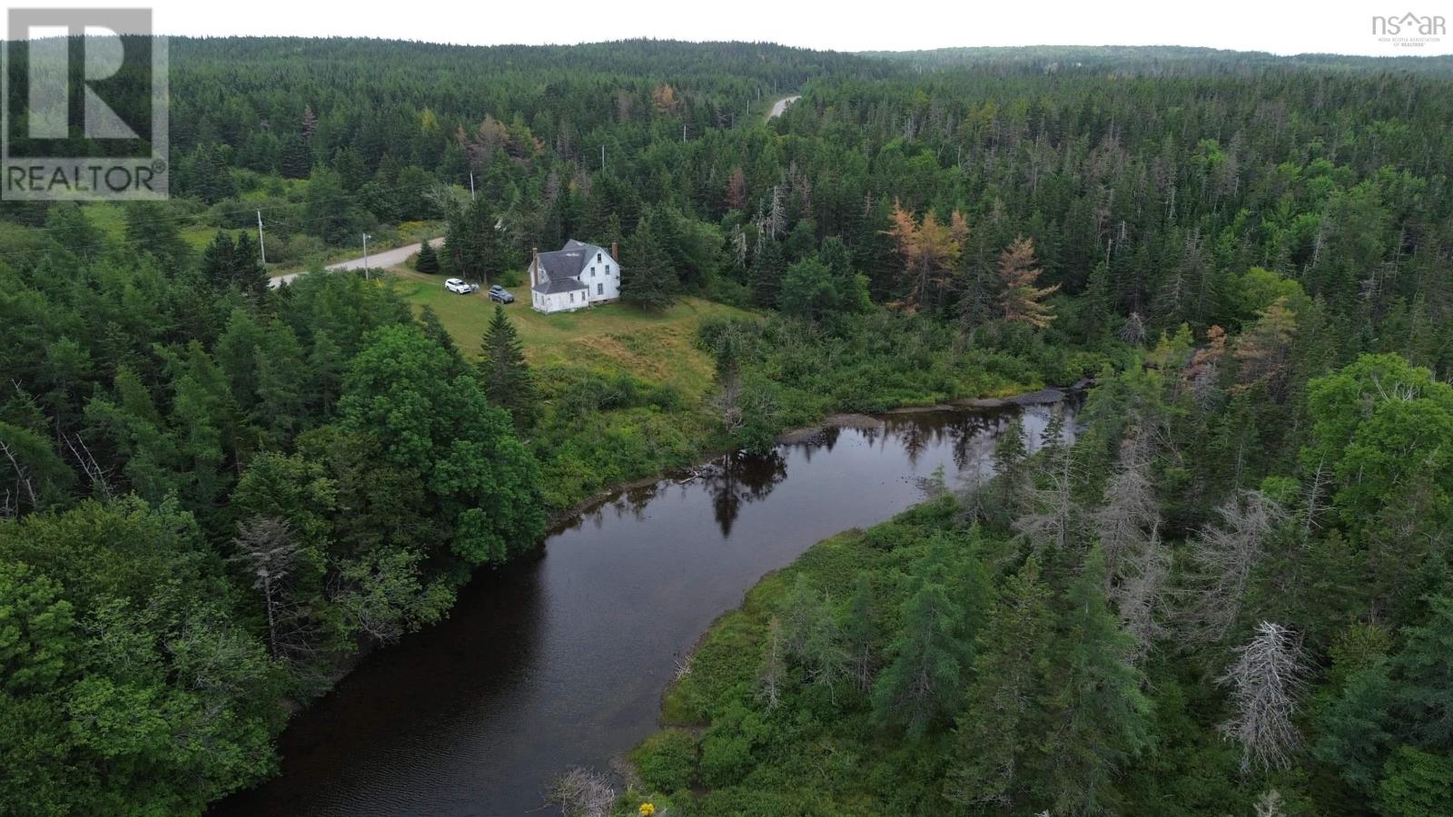 2121 Loch Lomond Road - 7