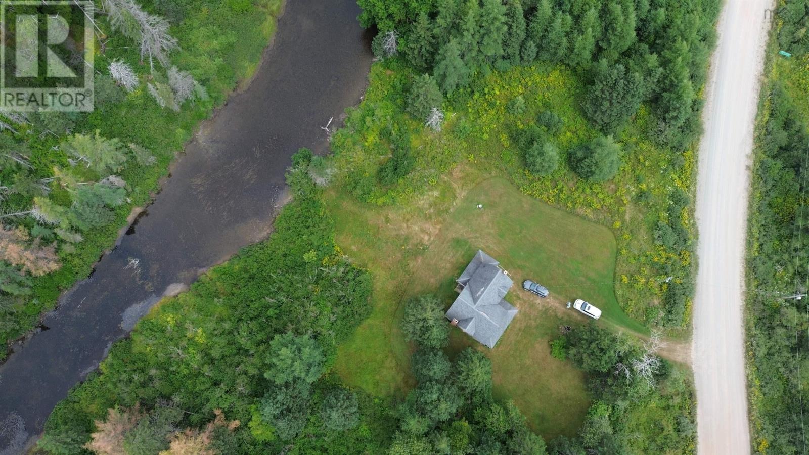 2121 Loch Lomond Road - 6