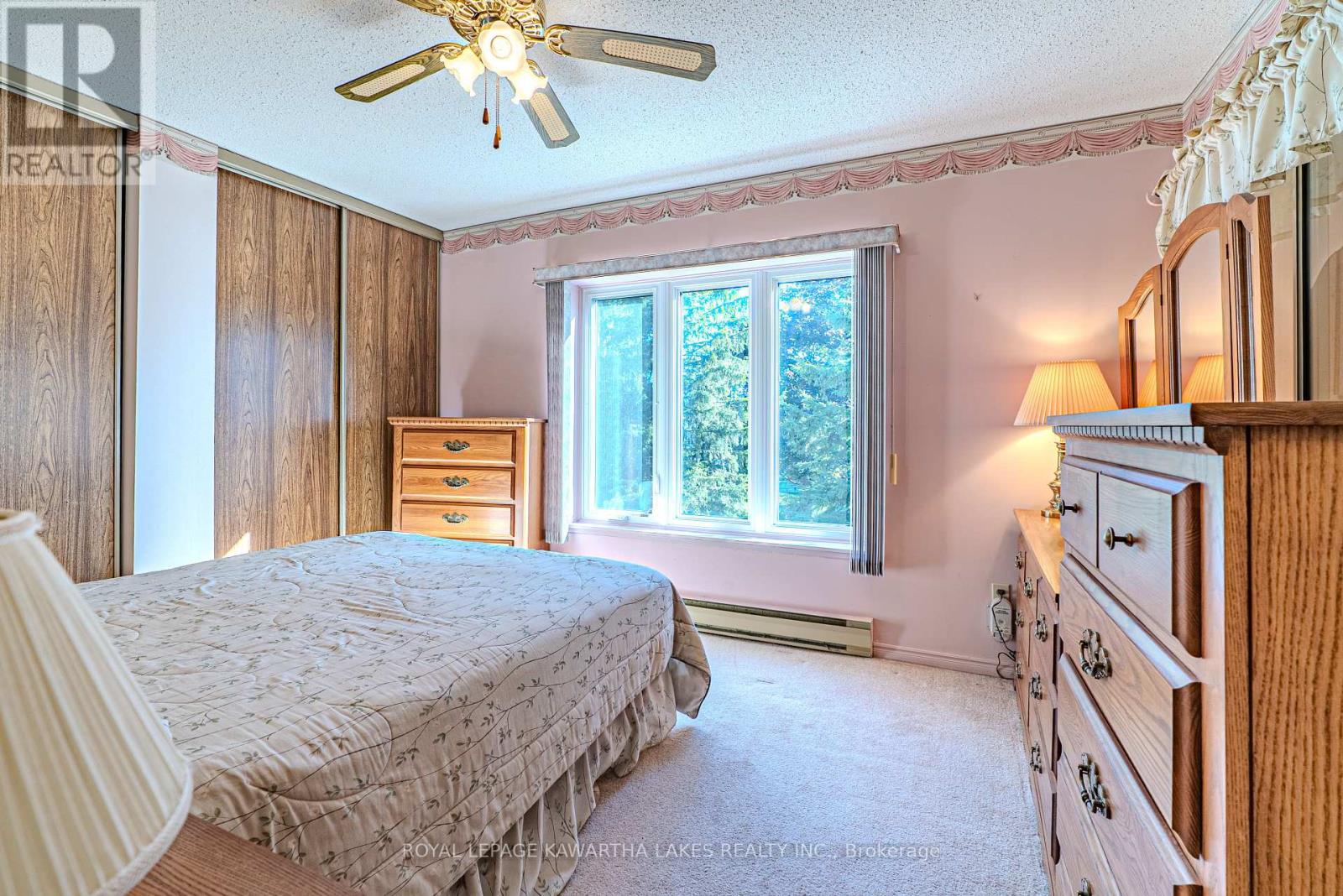 #215 2 HERITAGE WAY - 20