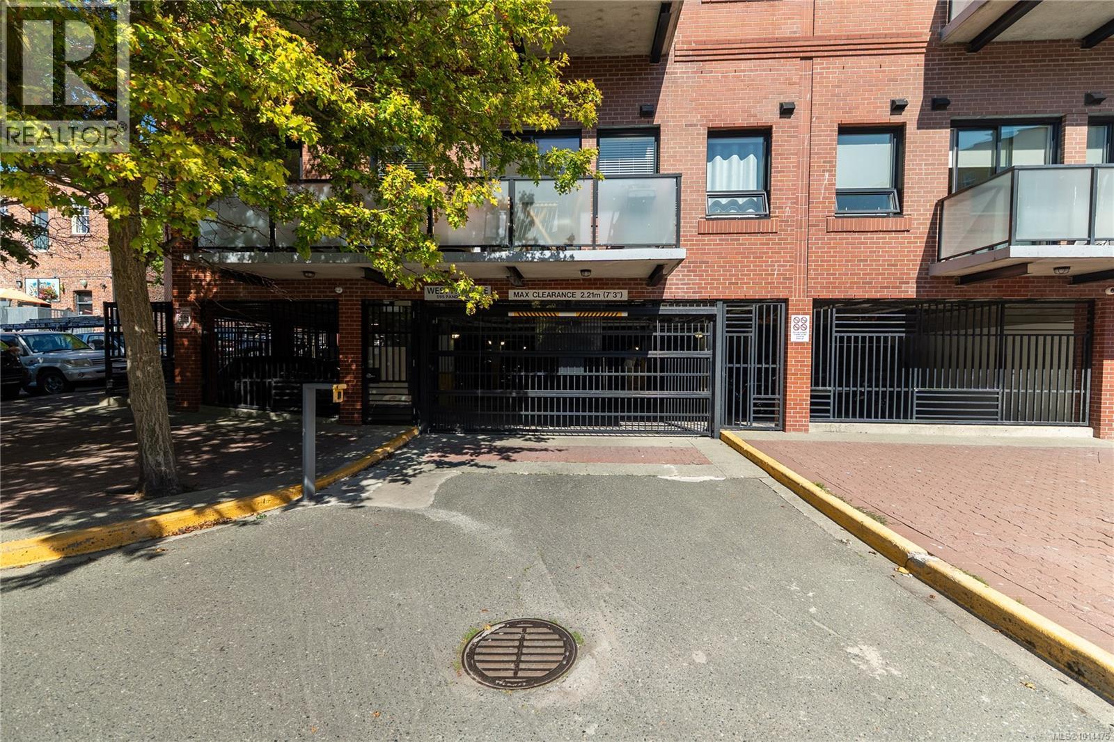 411 595 Pandora Avenue, Victoria