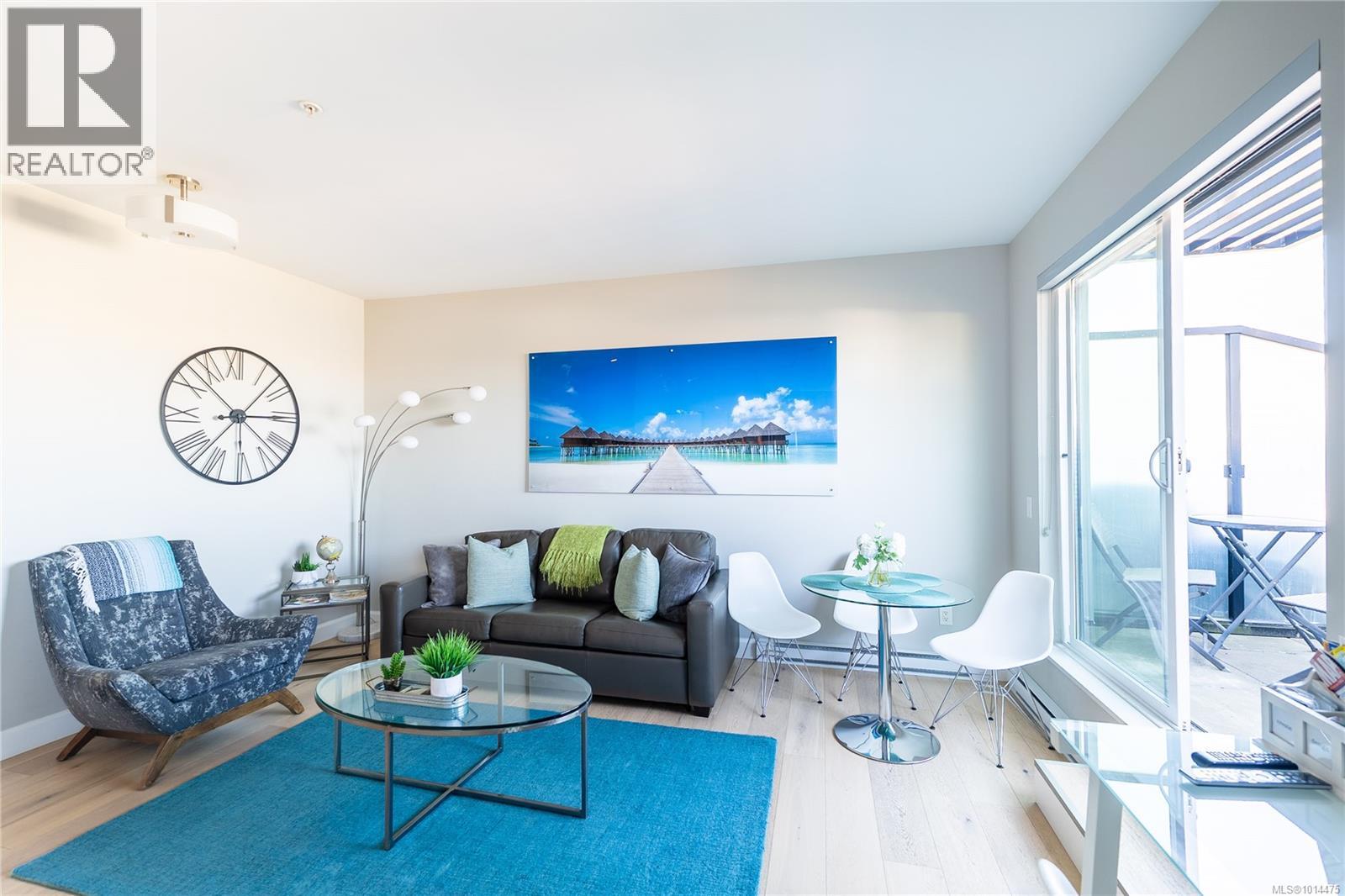 411 595 Pandora Avenue, Victoria