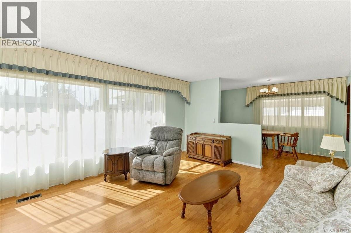 3891 Craig Rd, Port Alberni
