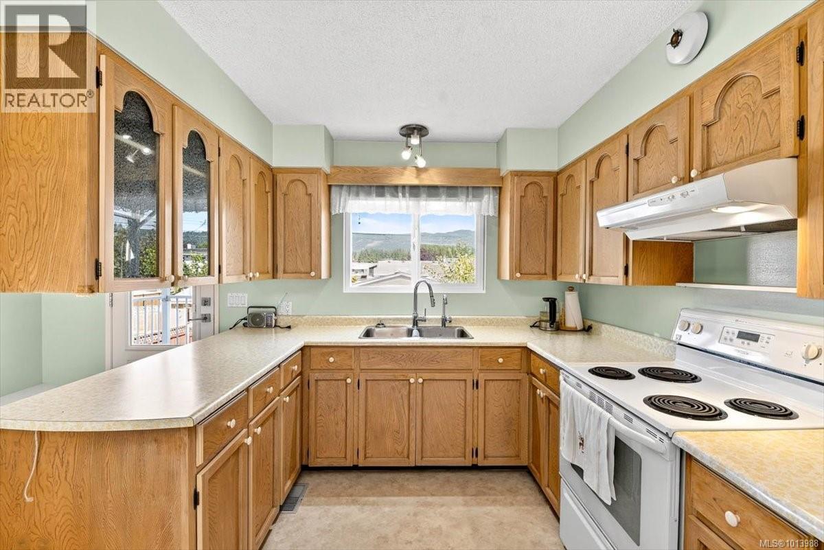 3891 Craig Rd, Port Alberni