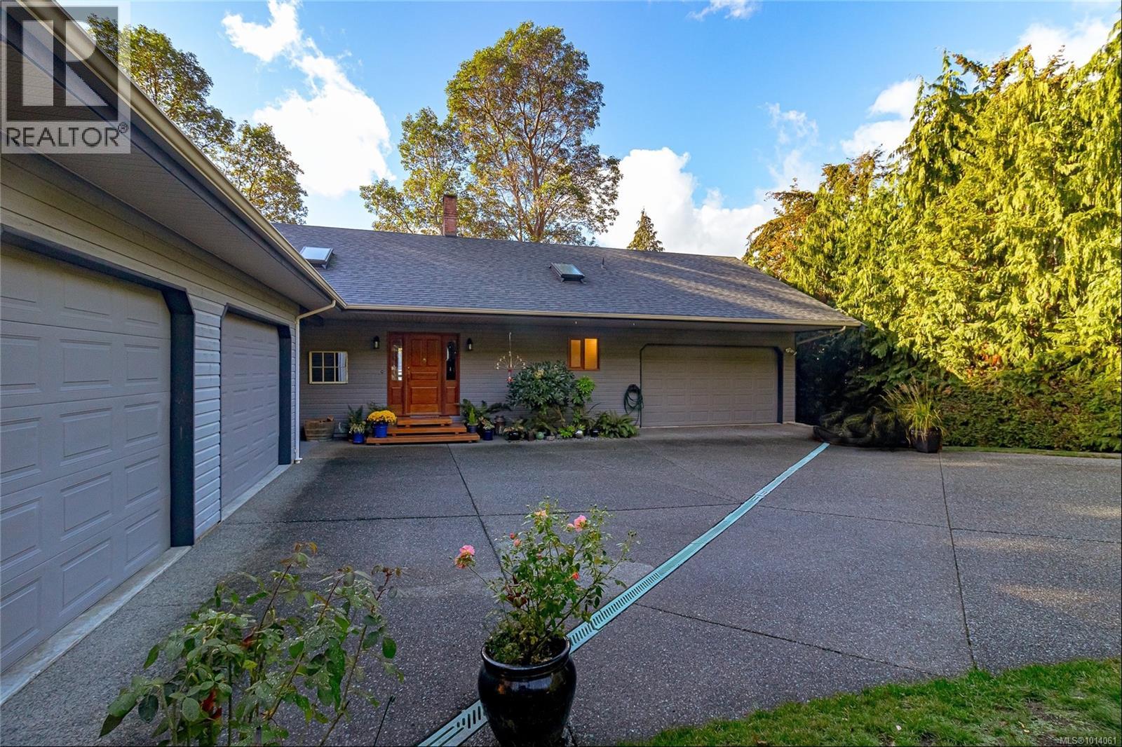10662 Alder Cres, Youbou