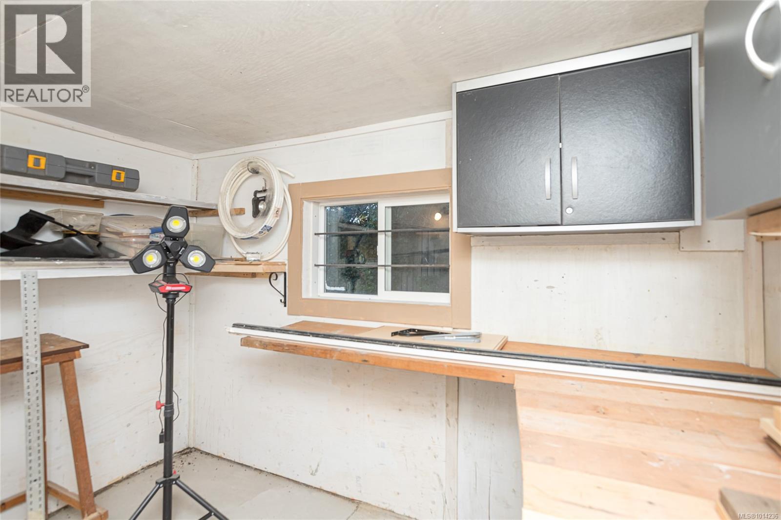 10695 Chemainus Rd, Saltair