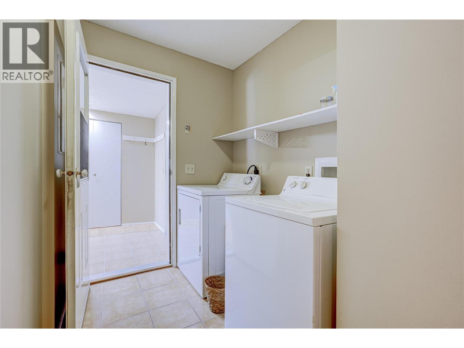 1 17017 SNOW Avenue, Summerland