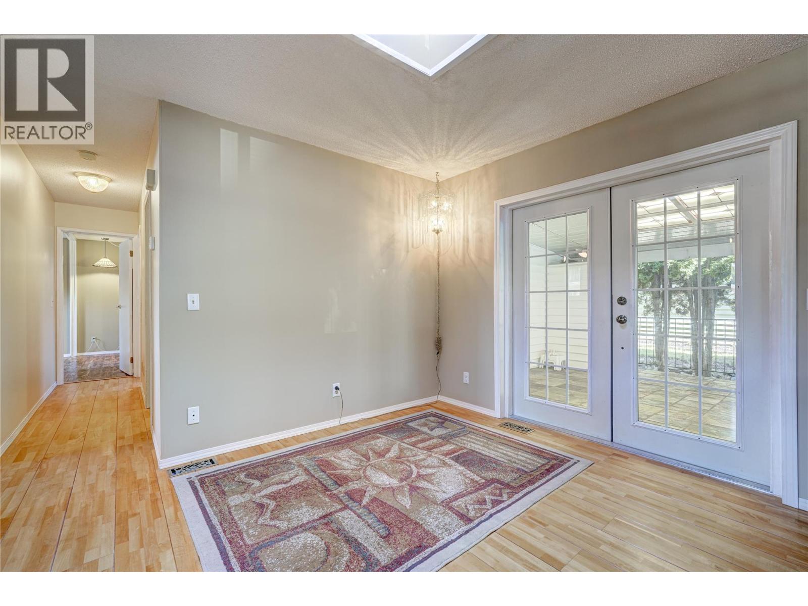 1 17017 SNOW Avenue, Summerland