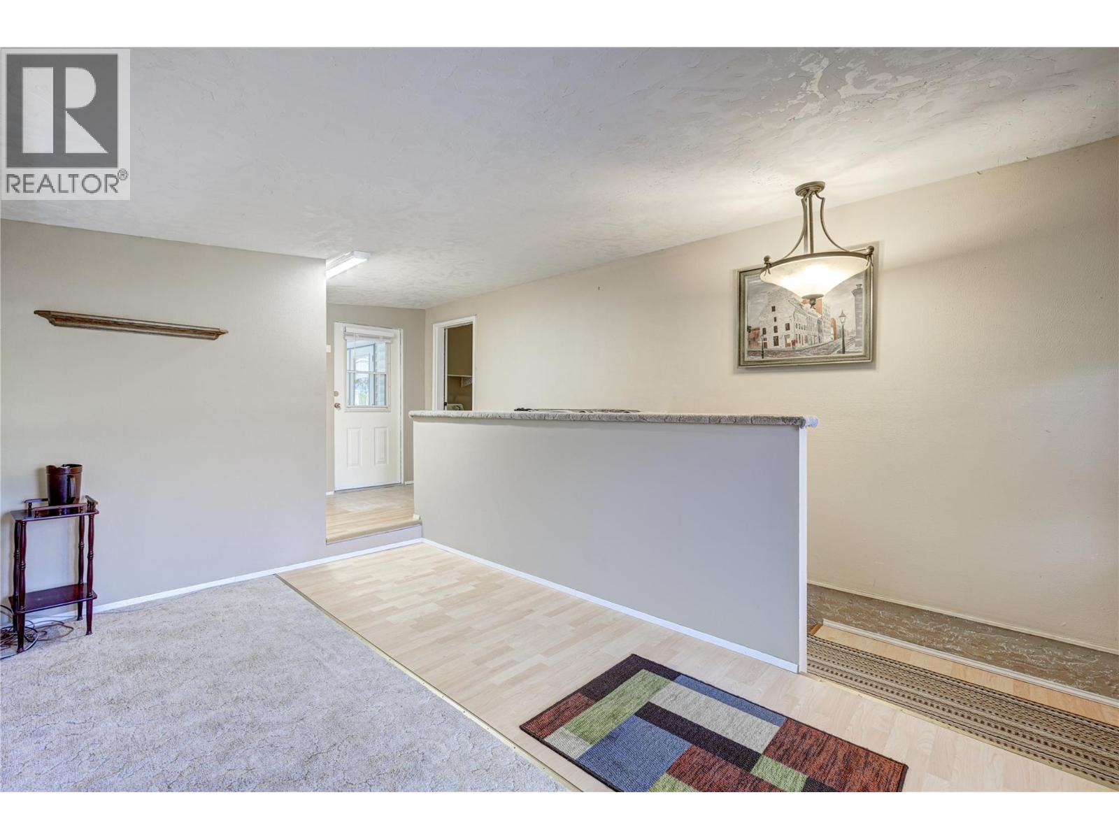 1 17017 SNOW Avenue, Summerland