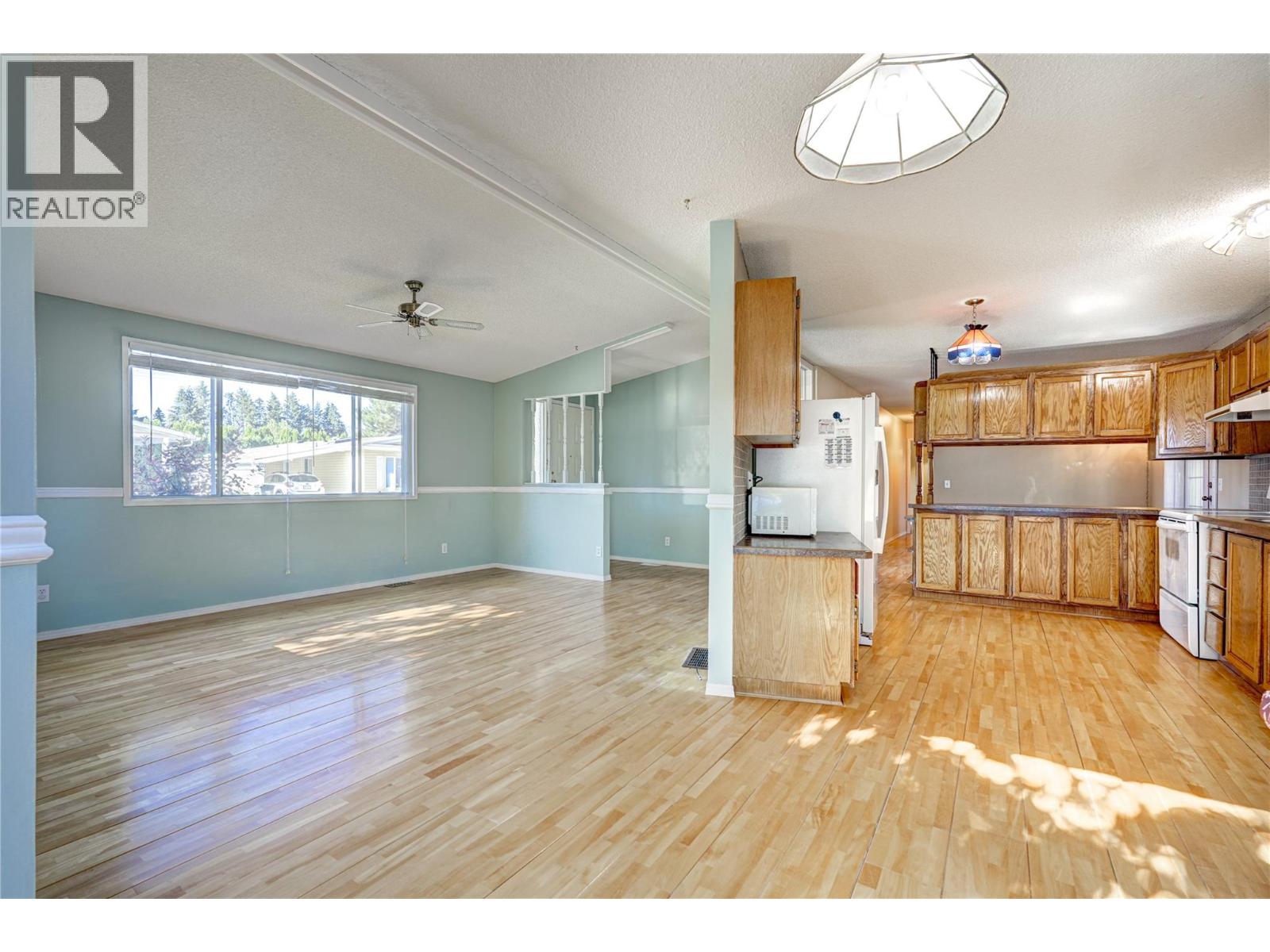 1 17017 SNOW Avenue, Summerland