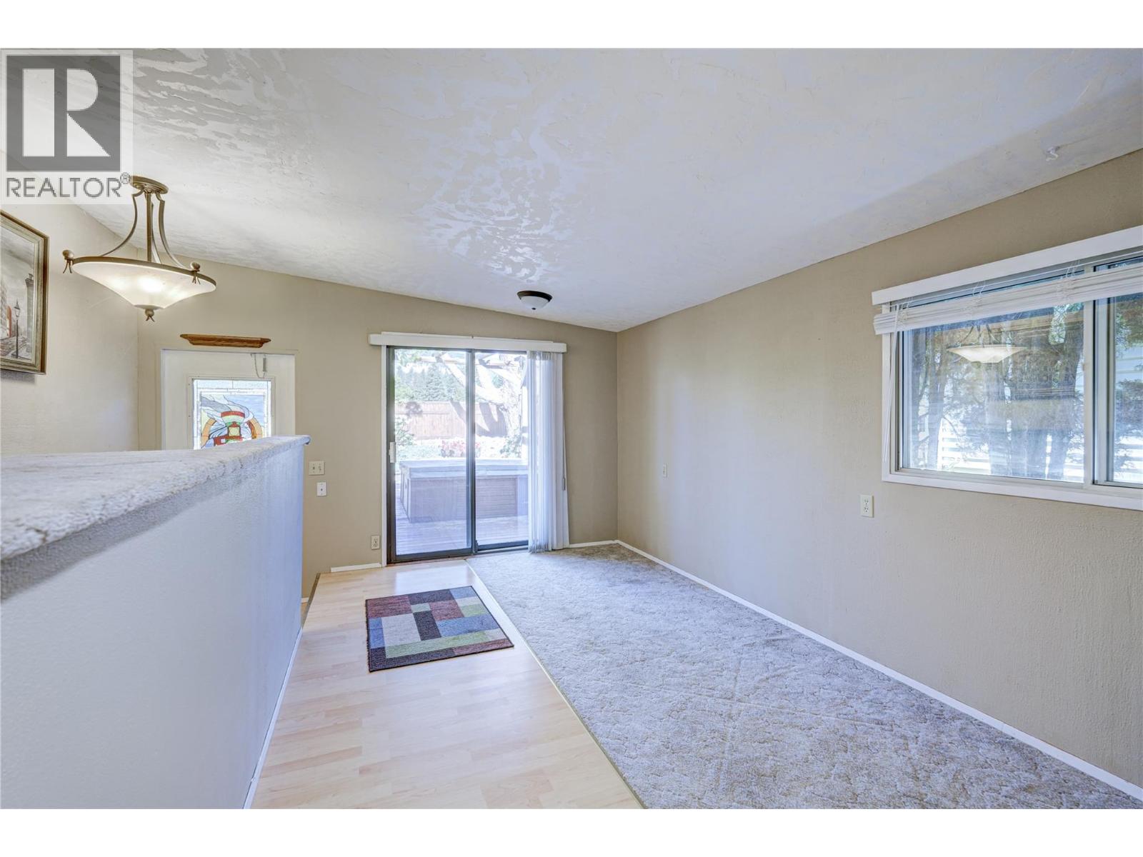 1 17017 SNOW Avenue, Summerland