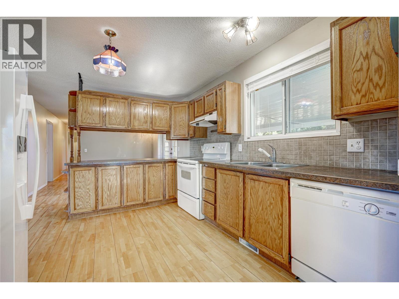 1 17017 SNOW Avenue, Summerland