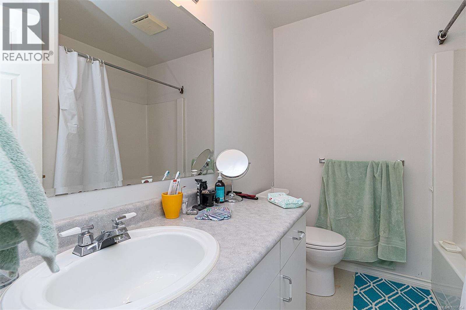 2212 Ayum Rd, Sooke