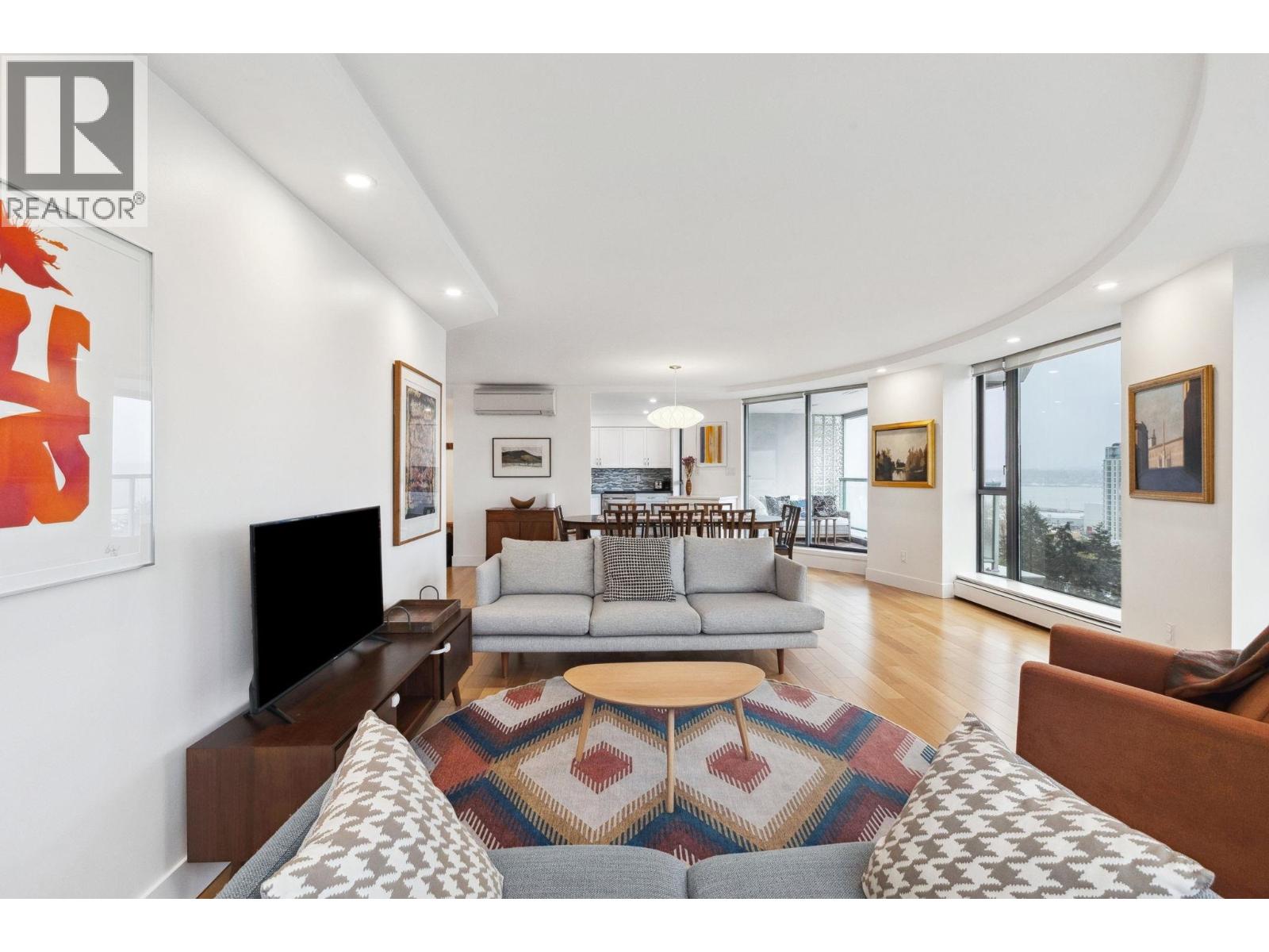 1202 120 W 2ND STREET, North Vancouver