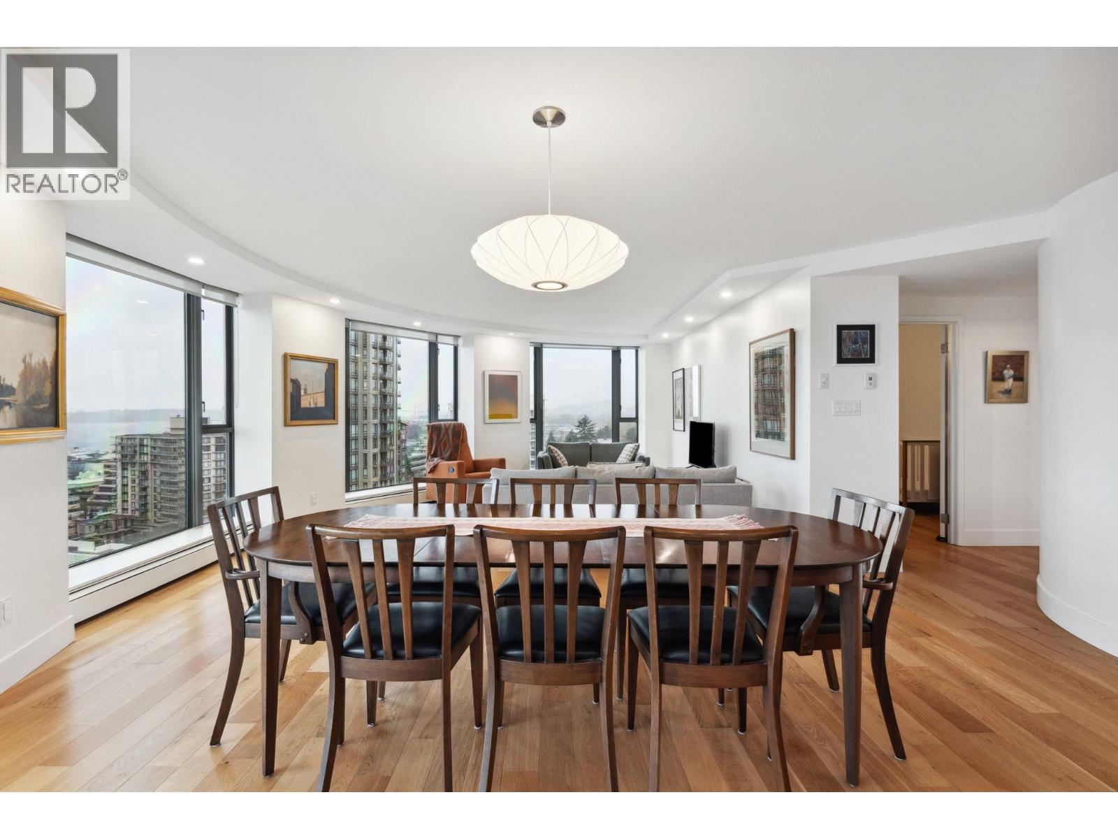 1202 120 W 2ND STREET, North Vancouver