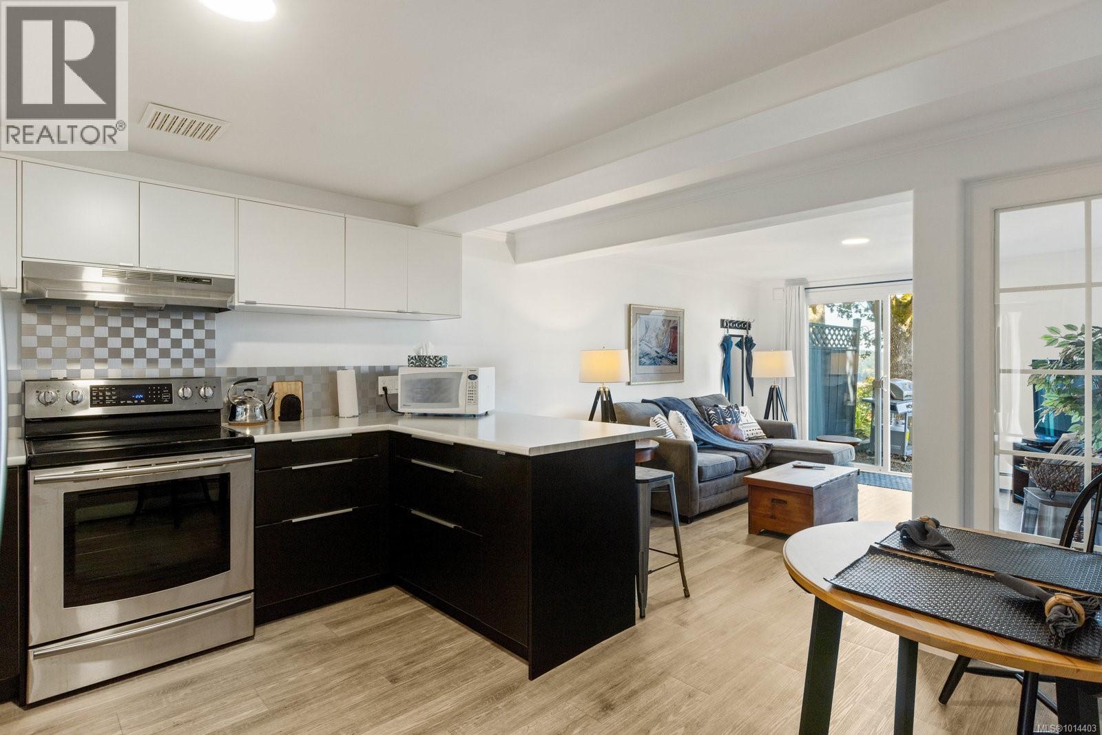  303 Milburn Drive, Colwood