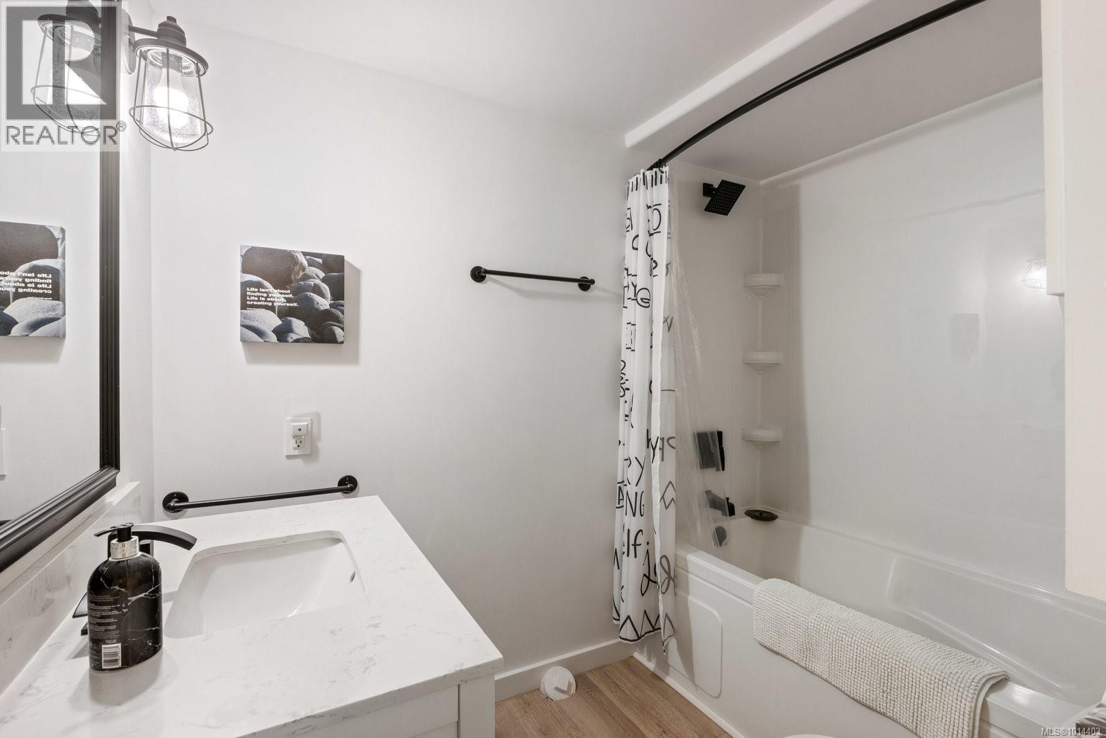  303 Milburn Drive, Colwood