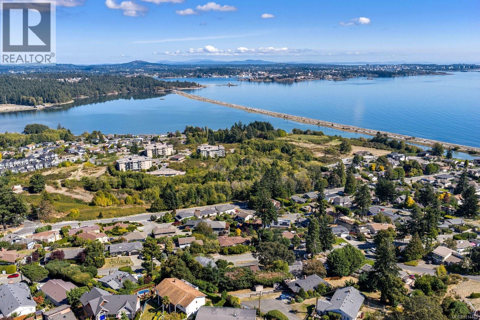  303 Milburn Drive, Colwood