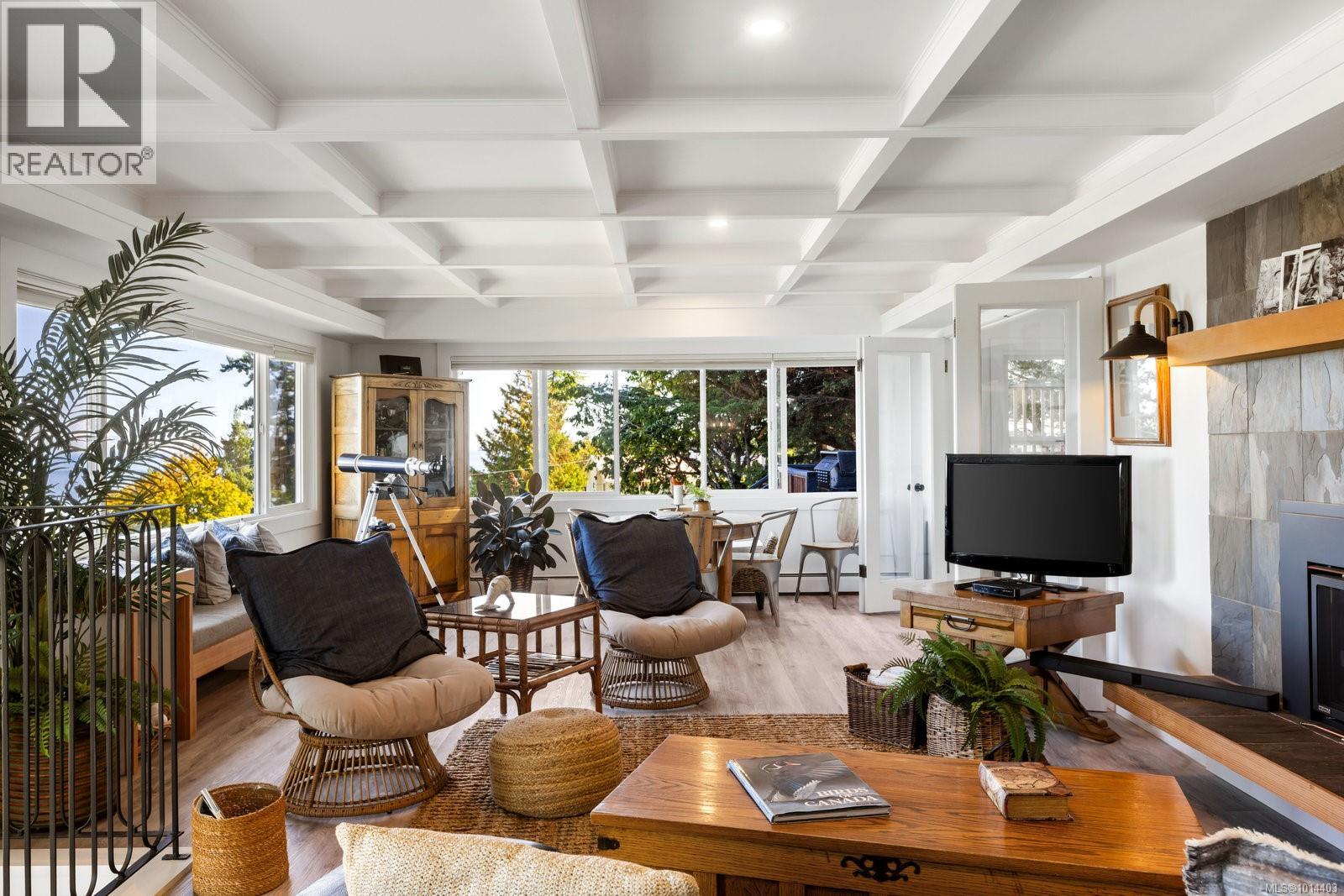  303 Milburn Drive, Colwood