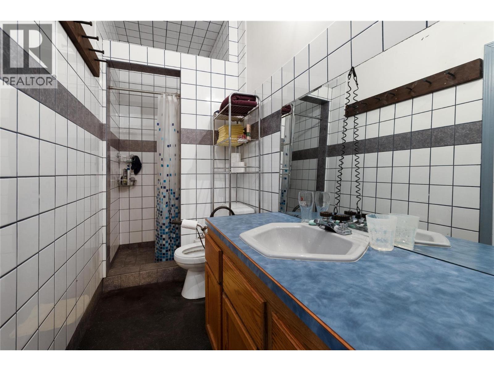 7630 97A Highway, Mara