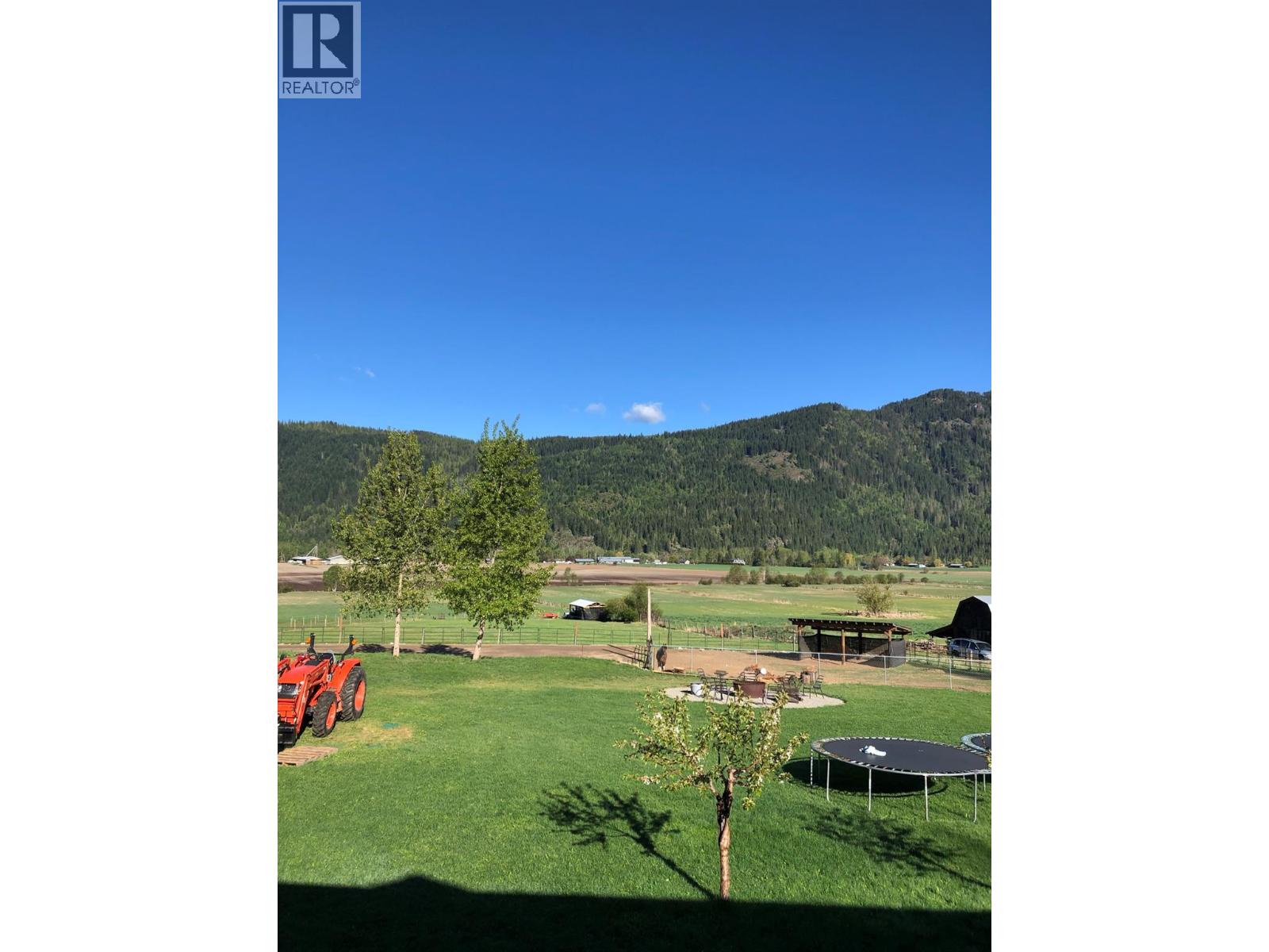 7630 97A Highway, Mara