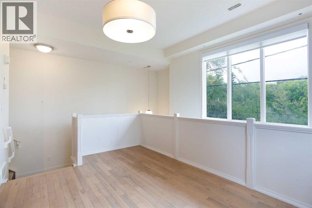 Single Family House for Sale in    Street SW Bankview Calgary 