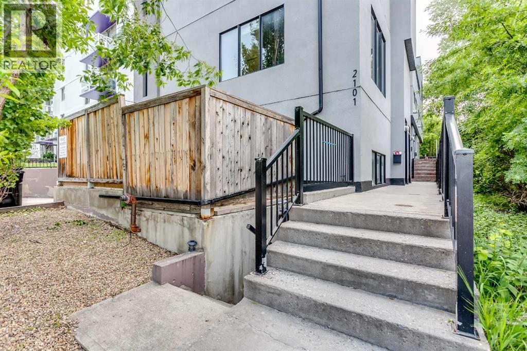 Single Family House for Sale in    Street SW Bankview Calgary 