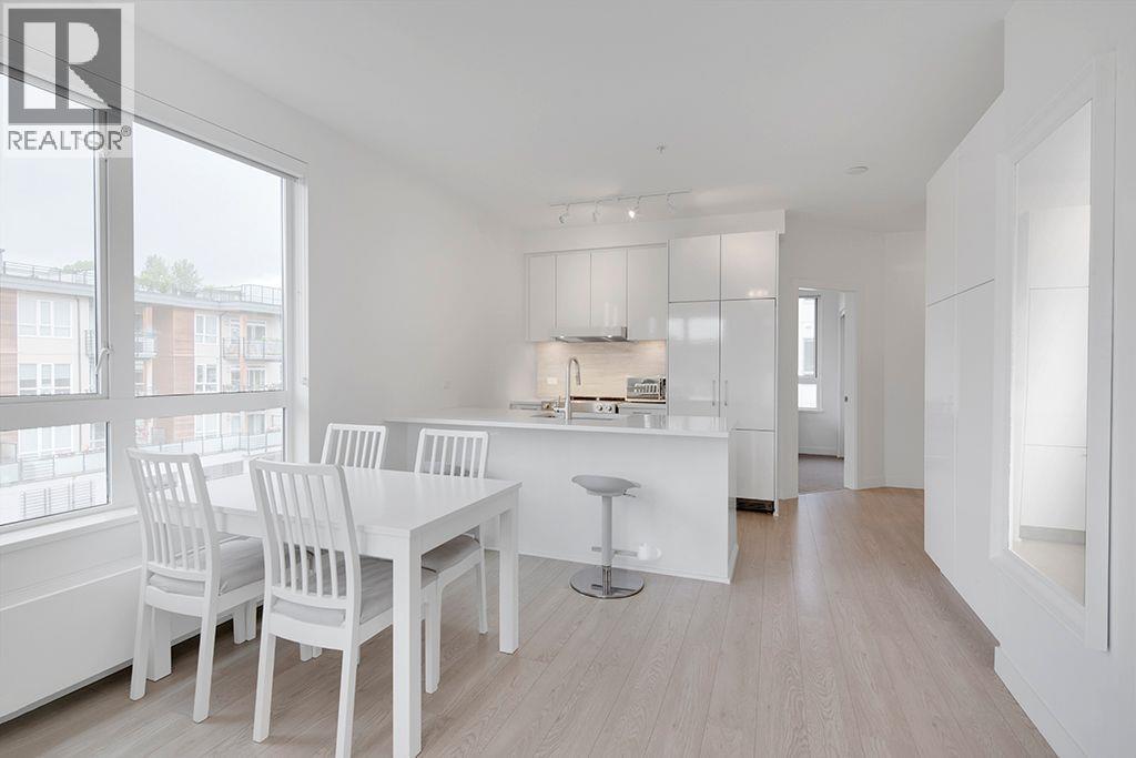 308 711 W 14TH STREET, North Vancouver