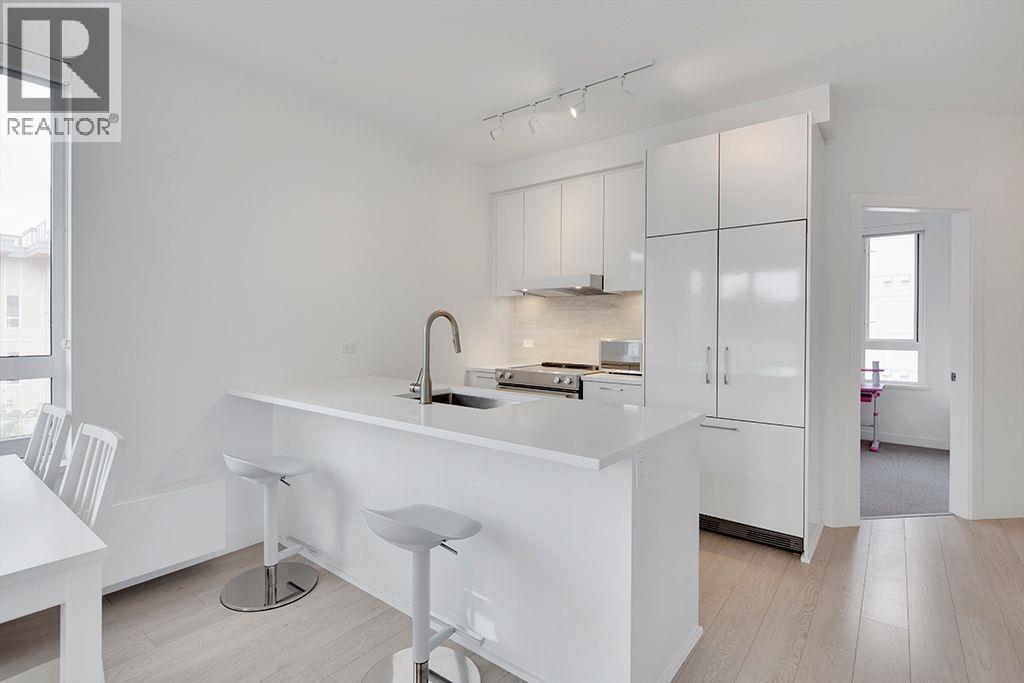 308 711 W 14TH STREET, North Vancouver