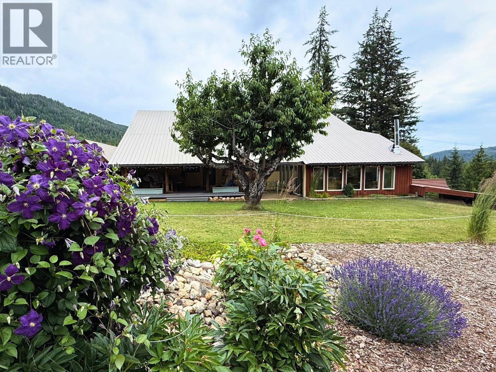  198 Edgar Road, Salmon Arm