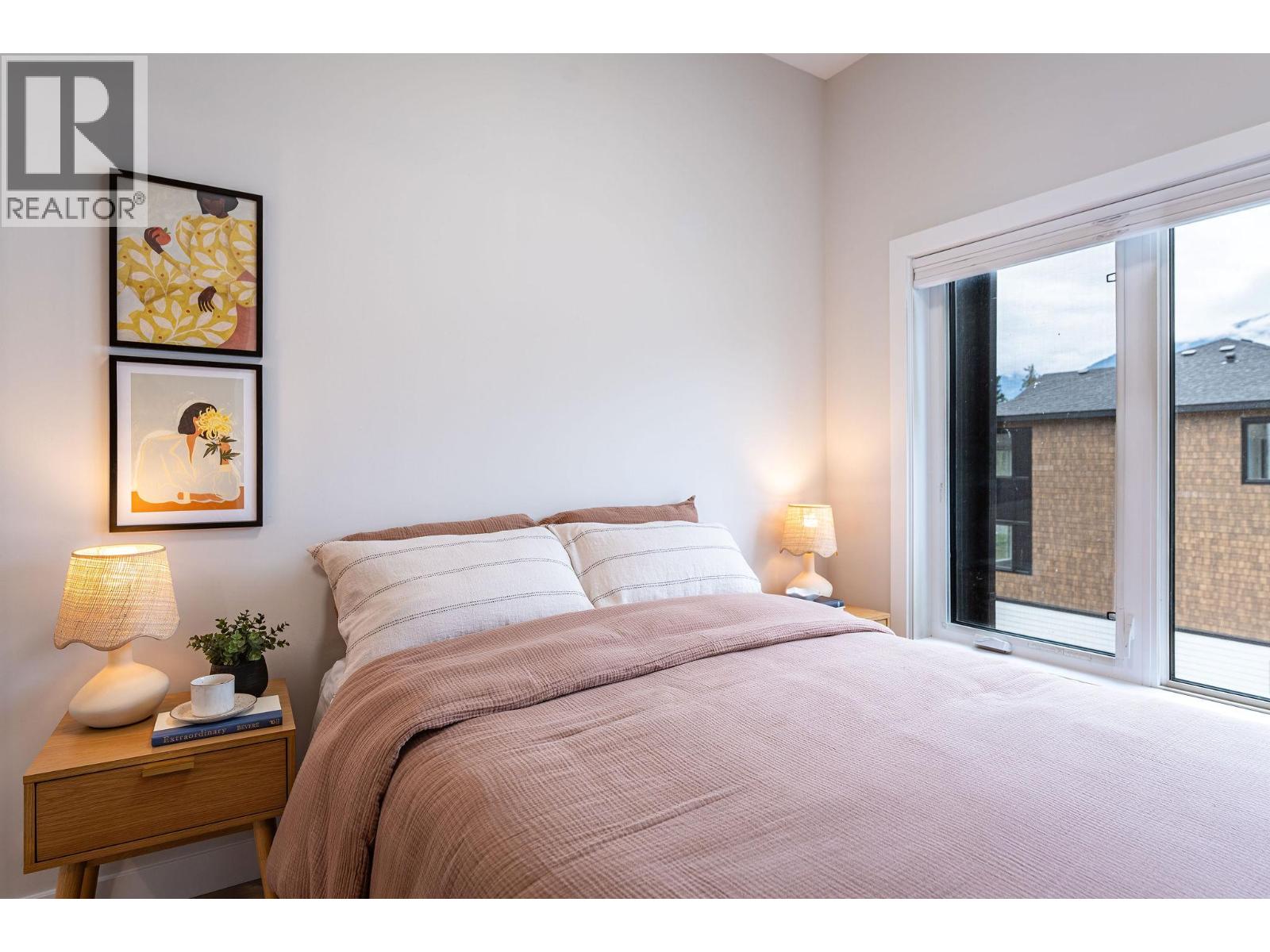 1218 Douglas Street W, Revelstoke