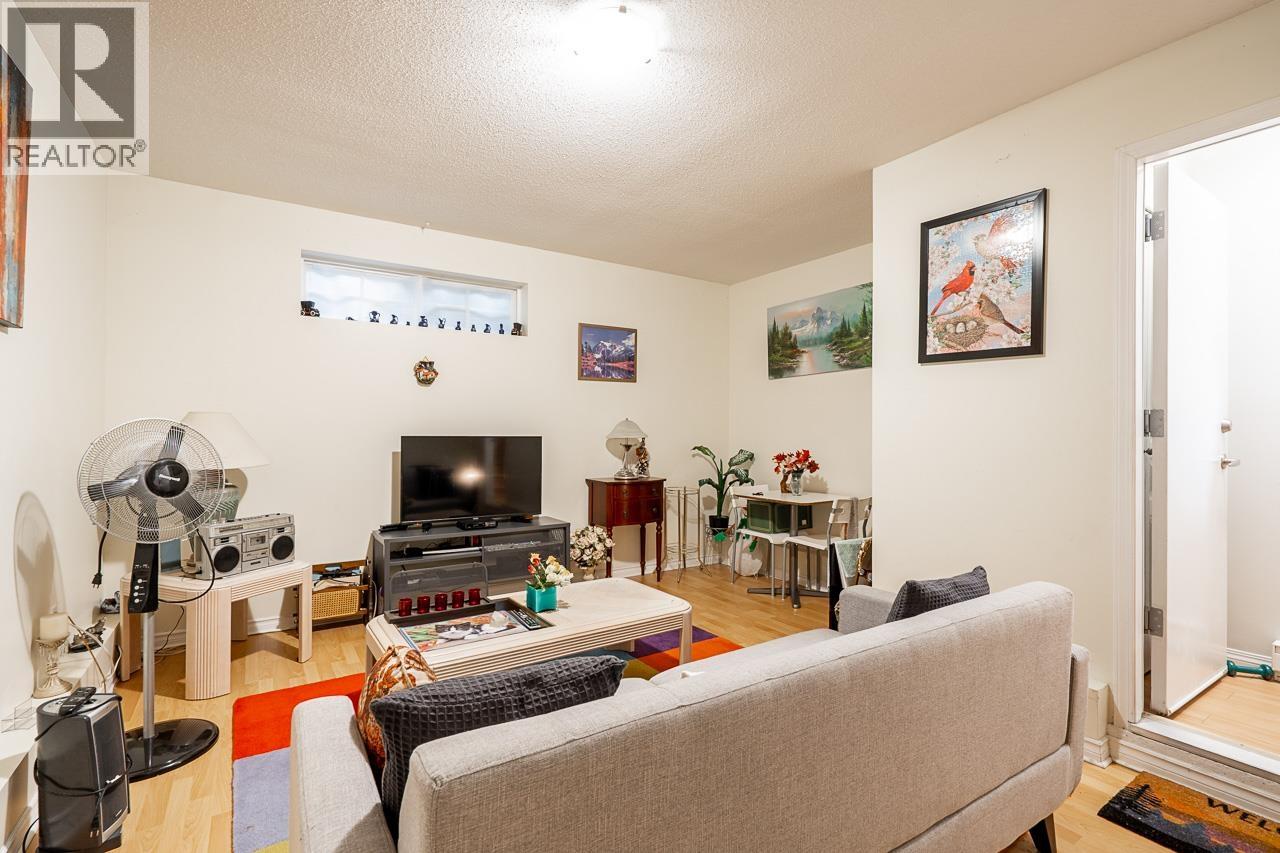 157 3288 NOEL DRIVE, Burnaby