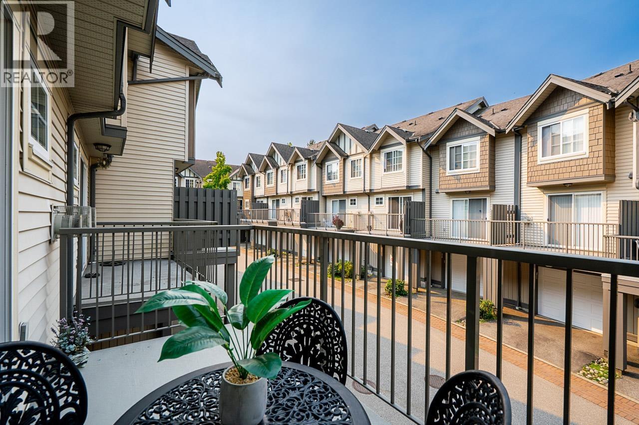 157 3288 NOEL DRIVE, Burnaby