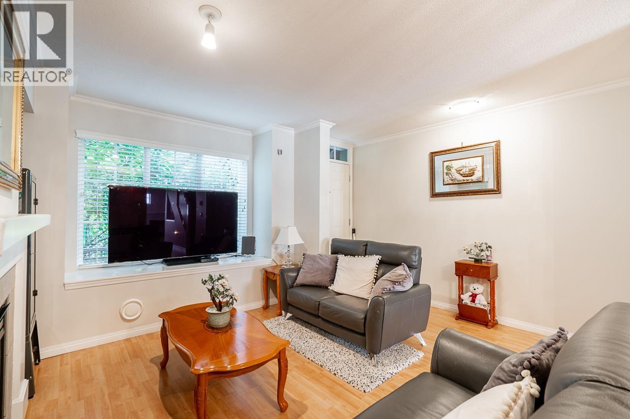 157 3288 NOEL DRIVE, Burnaby