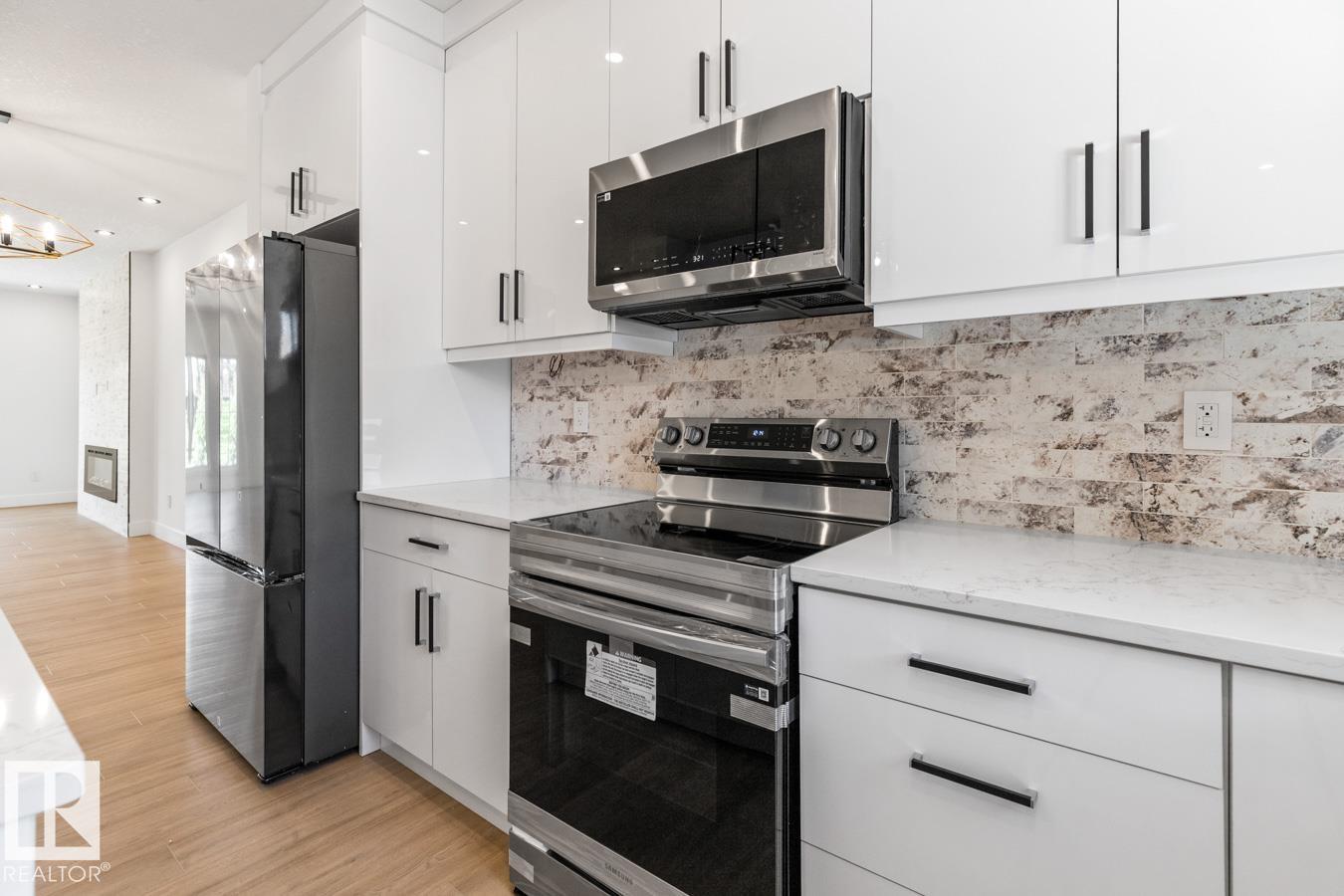 7908 75 ST NW, Edmonton