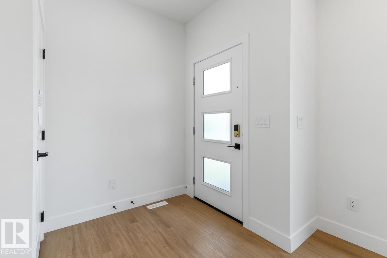 7908 75 ST NW, Edmonton