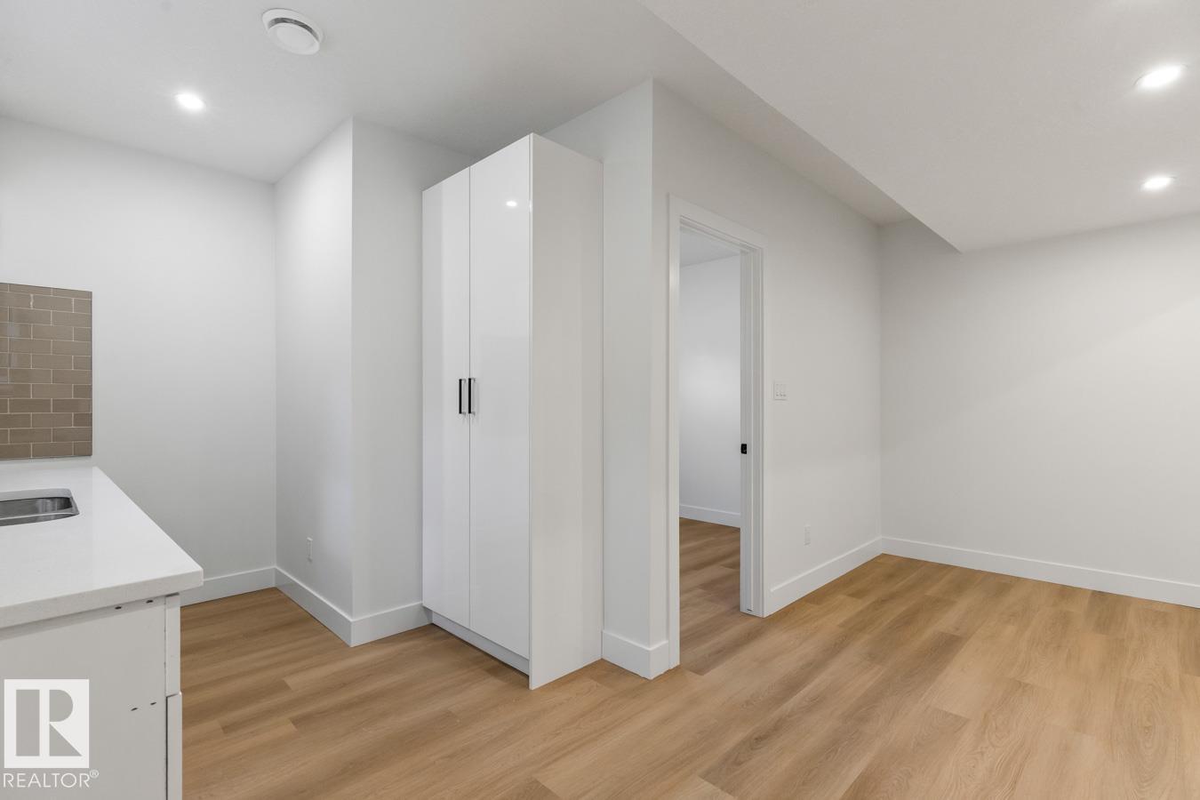 7908 75 ST NW, Edmonton