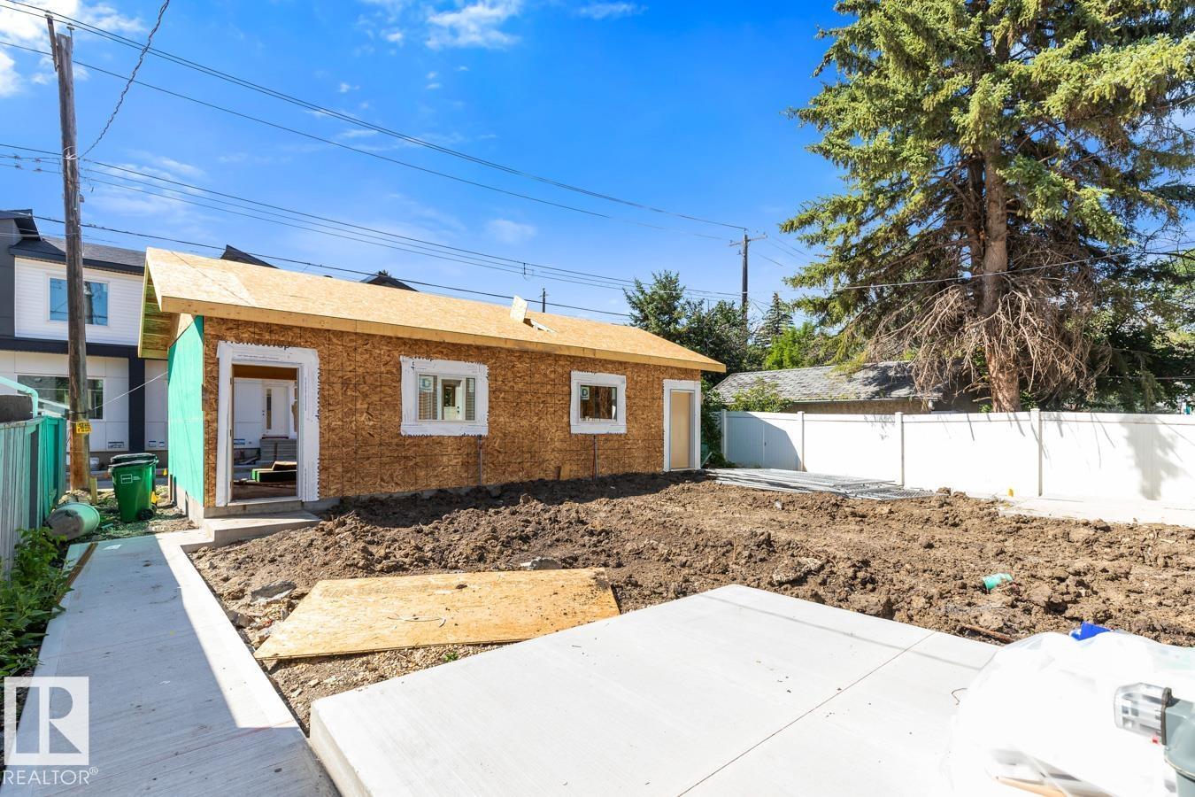 7906 75 ST NW, Edmonton