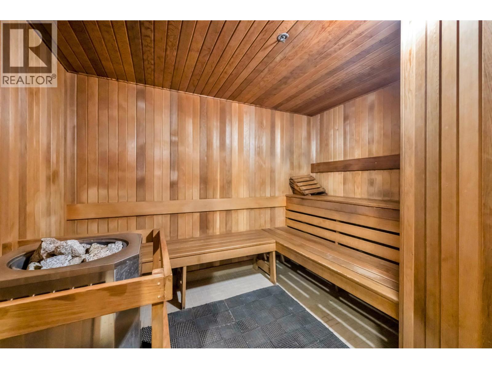 1601 290 NEWPORT DRIVE, Port Moody