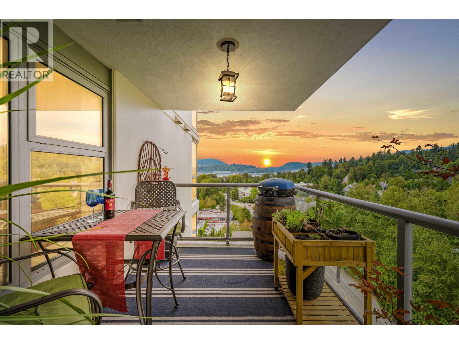 1601 290 NEWPORT DRIVE, Port Moody