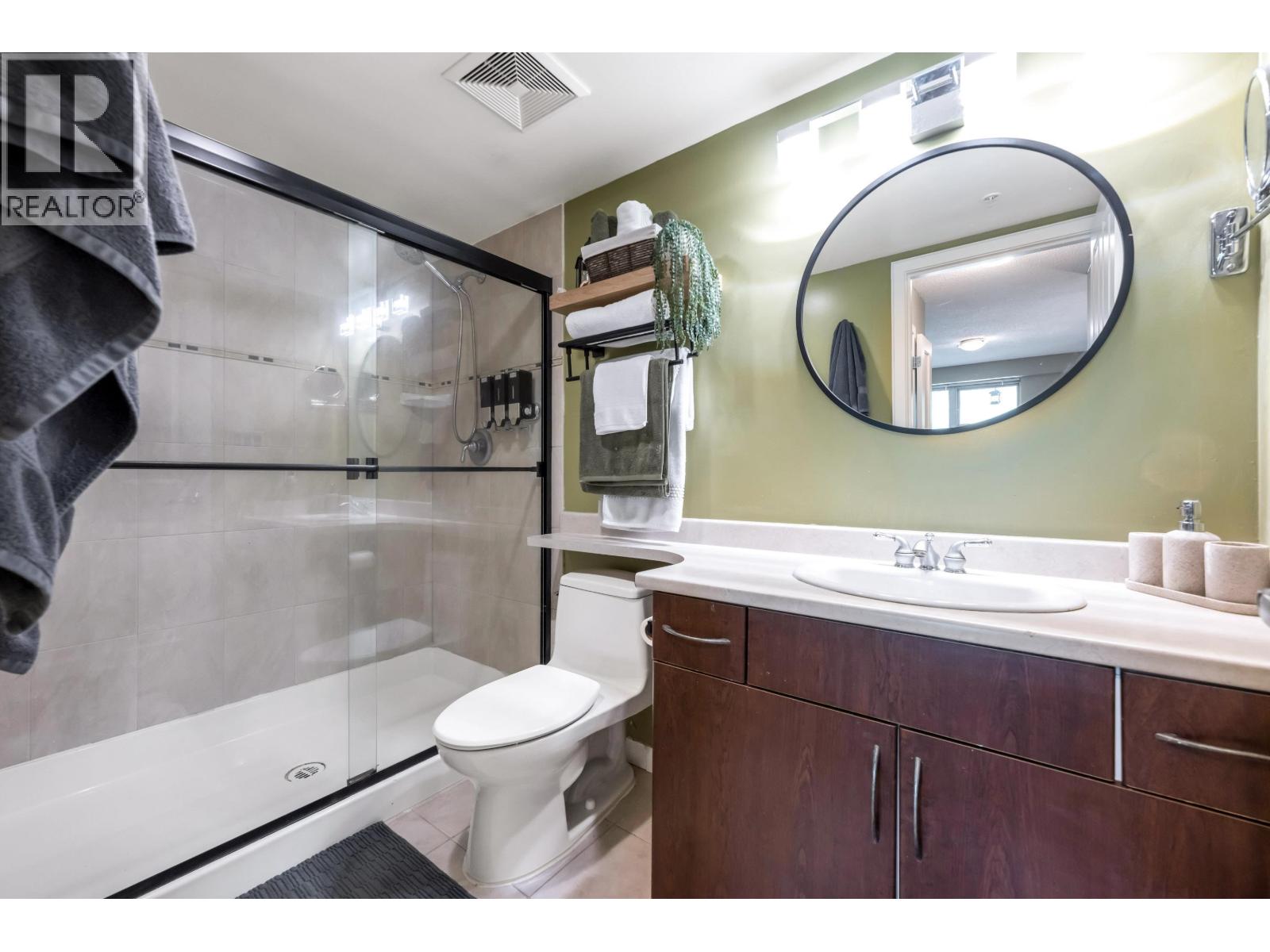 1601 290 NEWPORT DRIVE, Port Moody
