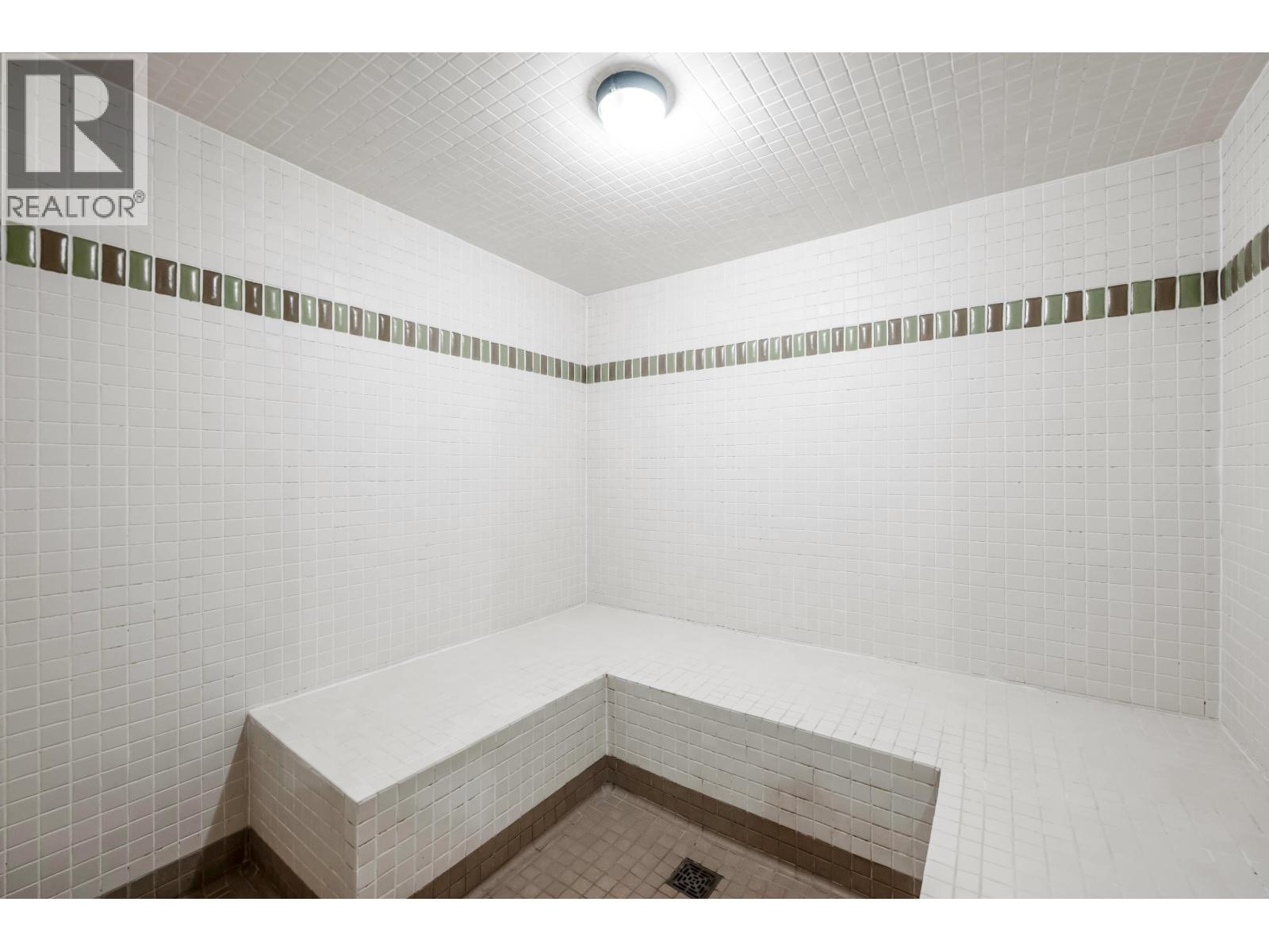 1601 290 NEWPORT DRIVE, Port Moody