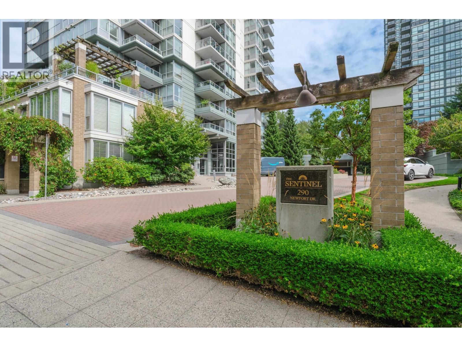 1601 290 NEWPORT DRIVE, Port Moody