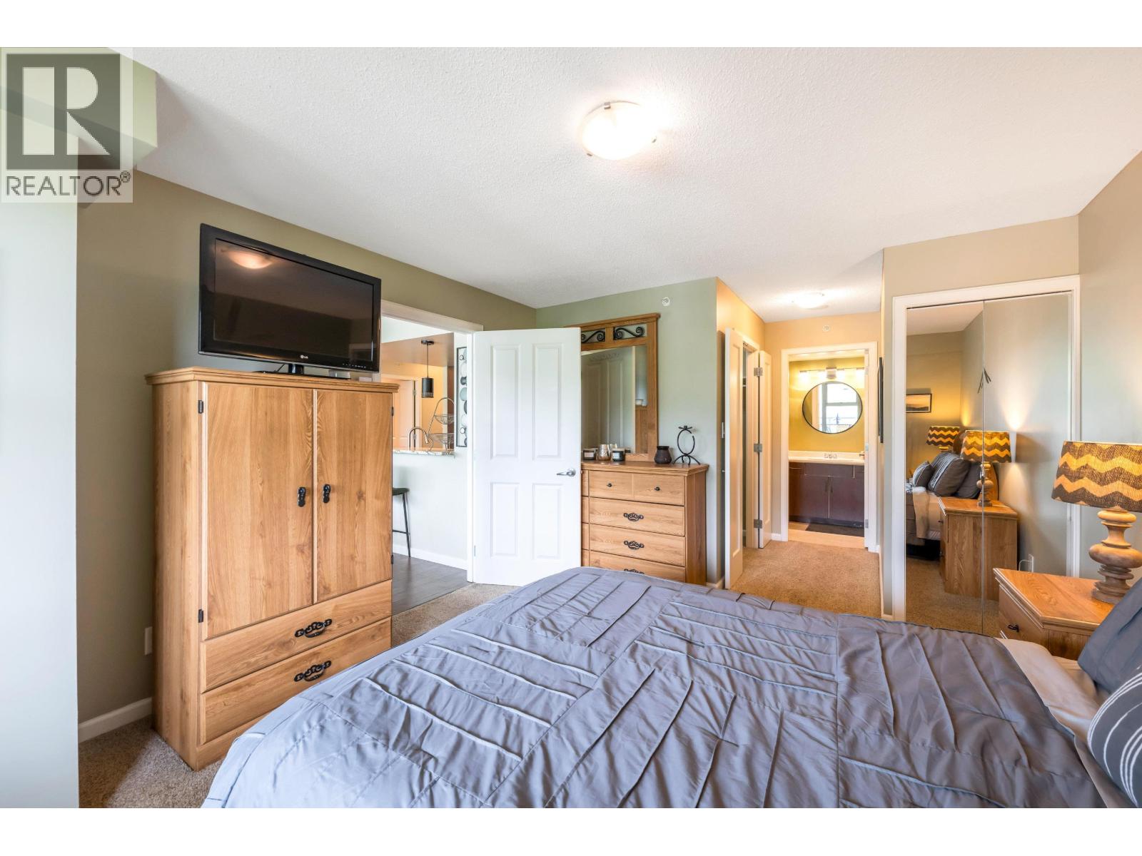 1601 290 NEWPORT DRIVE, Port Moody